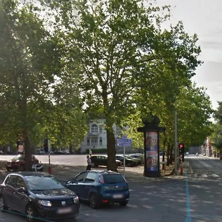 Le Petit Luxembourg